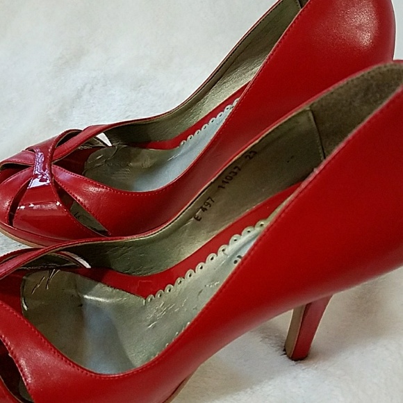 Red sexi heels. - Picture 7 of 7